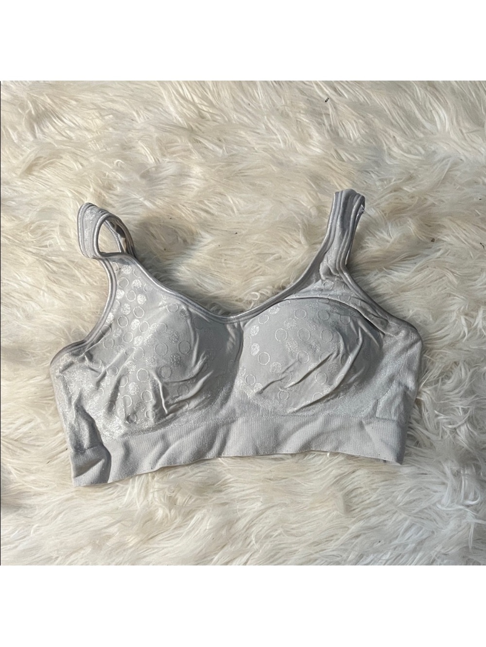 Bali Live It Up Seamless Bra, light gray color with a petal pattern